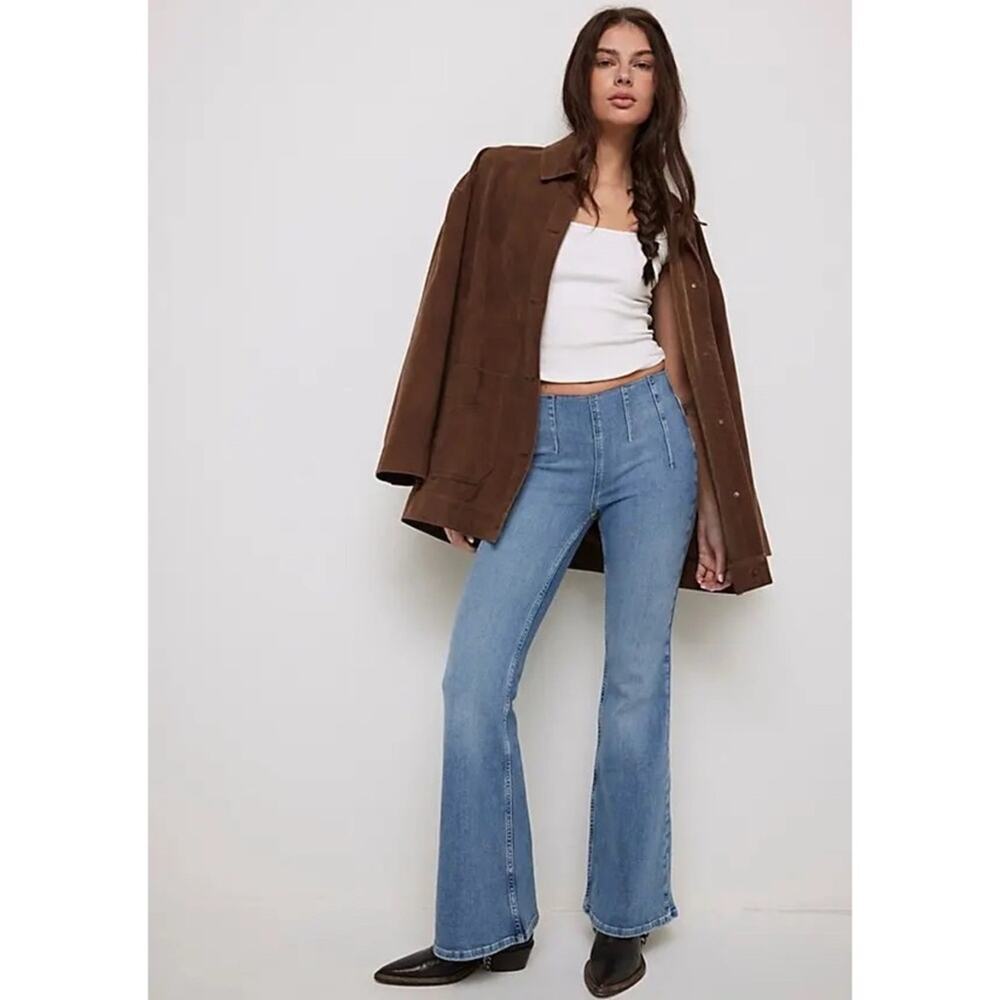 Free People we the free Kiera pull in flare jeans 26 NEW